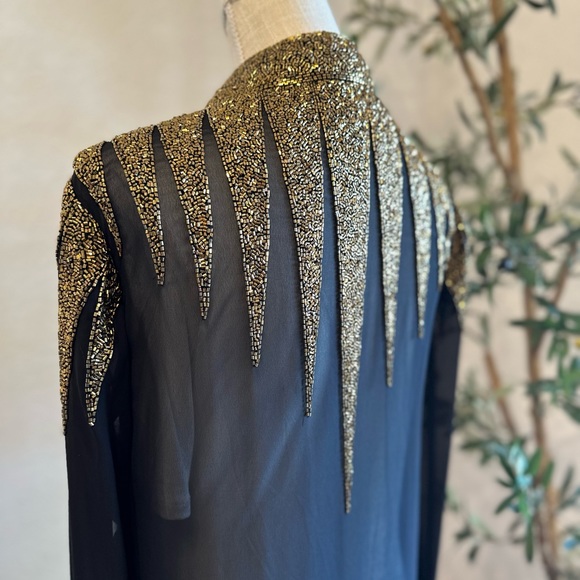 Heavily embellished and embroidered black open abaya one piece size large ✨ - Picture 7 of 16